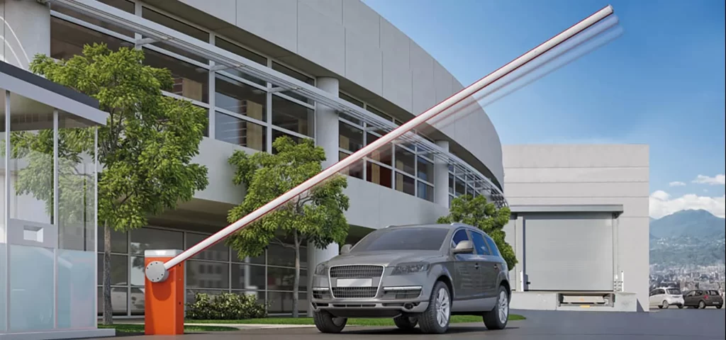 Otomatik kontrollü bariyer sistemi, araç giriş-çıkış kontrolü için kullanılan modern güvenlik bariyeri